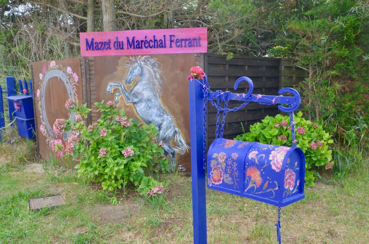 Gites Chambres D'Hotes Mazet Du Marechal Ferrant แซ็งต์-มารี-เดอ-ลา-แมร์ ภายนอก รูปภาพ